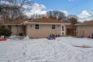 3715 Rural St, Rockford, IL 61107 - Photo 8