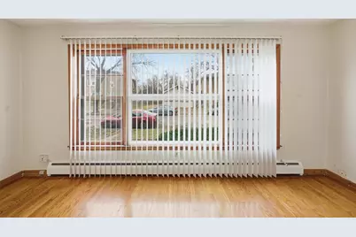 272 E 148th Street, Harvey, IL 60426 - Photo 6