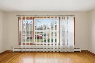 272 E 148th St, Harvey, IL 60426 - Photo 6