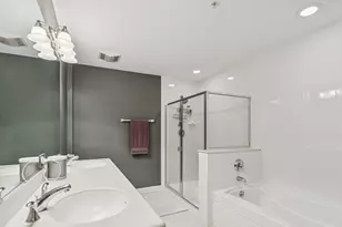 310 E Church St, Libertyville, IL 60048 - Photo 14