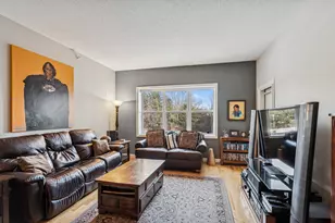 310 E Church St, Libertyville, IL 60048 - Photo 2