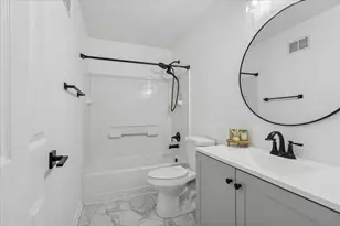 780 Symphony Dr, Aurora, IL 60504 - Photo 16