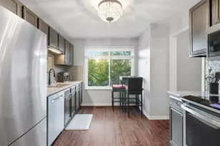 294 W Mallard Point, Lake Barrington, IL 60010 - Photo 12