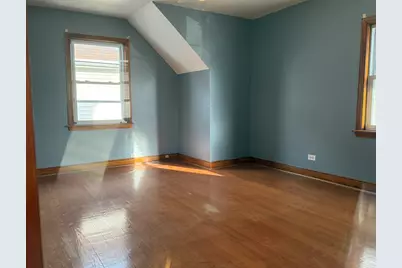 9134 S Paxton Avenue, Chicago, IL 60617 - Photo 8