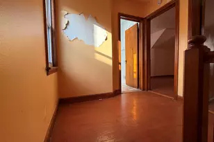 9134 S Paxton Ave, Chicago, IL 60617 - Photo 12