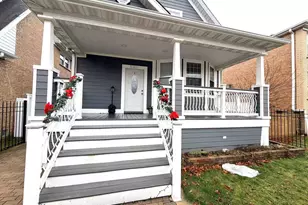 5351 W Foster Ave, Chicago, IL 60630 - Photo 2