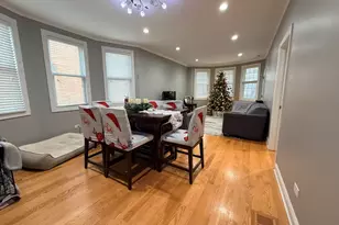 5351 W Foster Ave, Chicago, IL 60630 - Photo 4