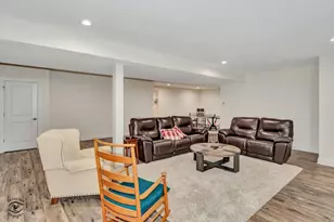 318 Arabian Cir, Willowbrook, IL 60527 - Photo 28