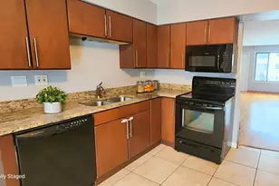 9375 Hamilton Ct, Des Plaines, IL 60016 - Photo 6