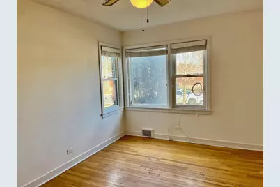 6826 N Kostner Avenue, Lincolnwood, IL 60712 - Photo 8