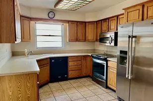 6826 N Kostner Ave, Lincolnwood, IL 60712 - Photo 2