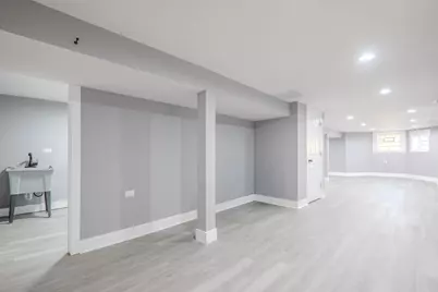 7836 S Saint Lawrence Avenue, Chicago, IL 60619 - Photo 26