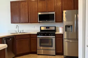 544 Silverton Dr, Grayslake, IL 60030 - Photo 8