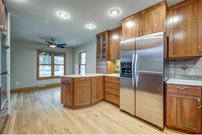 28W544 Forest View Avenue, Warrenville, IL 60555 - Photo 12