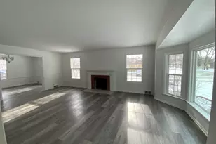 160 Ingleside Ave, Aurora, IL 60506 - Photo 8