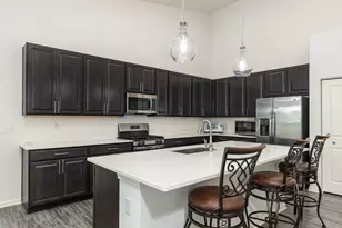 451 Parkside Ln, Yorkville, IL 60560 - Photo 10