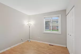 724 Maplewood Ct, Willowbrook, IL 60527 - Photo 10