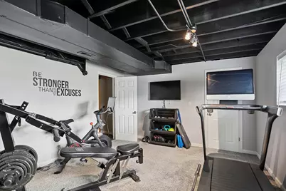 882 N Carly Circle, Yorkville, IL 60560 - Photo 18