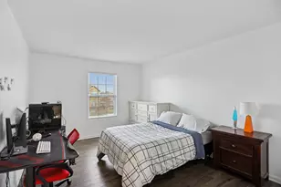 882 N Carly Cir, Yorkville, IL 60560 - Photo 16