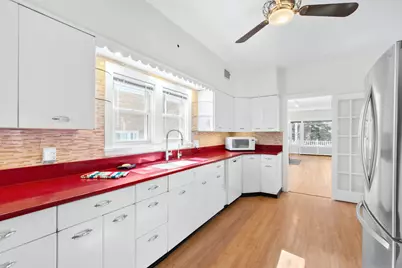 7425 N California Avenue, Chicago, IL 60645 - Photo 10