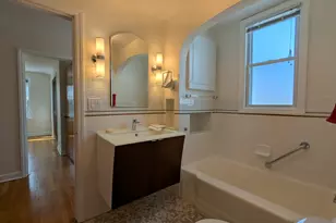 7425 N California Ave, Chicago, IL 60645 - Photo 22