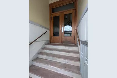 1402 W Belle Plaine Avenue #2, Chicago, IL 60613 - Photo 4