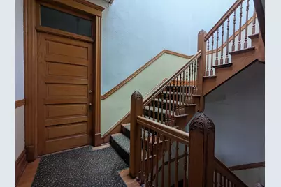 1402 W Belle Plaine Avenue #2, Chicago, IL 60613 - Photo 6