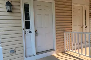 1540 Hickory Rd, Woodstock, IL 60098 - Photo 2