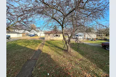 1126 E Main Street, Streator, IL 61364 - Photo 22