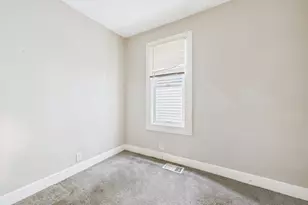 11540 S Yale Ave, Chicago, IL 60628 - Photo 18