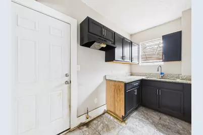 11540 S Yale Avenue, Chicago, IL 60628 - Photo 12