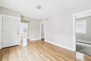 11540 S Yale Ave, Chicago, IL 60628 - Photo 4