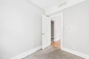 11540 S Yale Ave, Chicago, IL 60628 - Photo 10