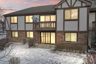 328 Woodbury Ct, Schaumburg, IL 60193 - Photo 22