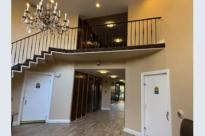 190 S Wood Dale Road #704, Wood Dale, IL 60191 - Photo 2