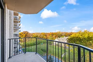 190 S Wood Dale Rd, Wood Dale, IL 60191 - Photo 4