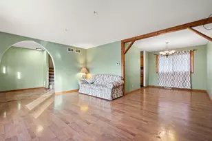 17759 Maple St, Lansing, IL 60438 - Photo 4