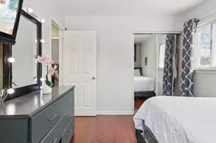 2124 Halsey Dr, Des Plaines, IL 60018 - Photo 22