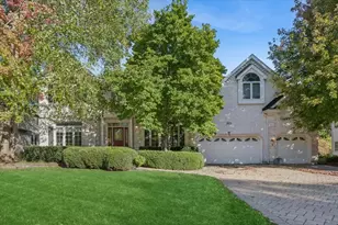 884 Twin Elms Ln, Batavia, IL 60510 - Photo 1