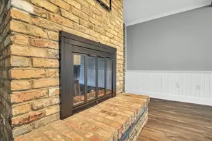 880 Stevens Creek Ln, Forsyth, IL 62535 - Photo 22