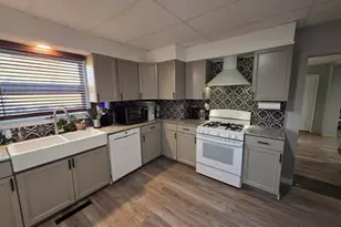 1431 Spruce St, Quincy, IL 62301 - Photo 8