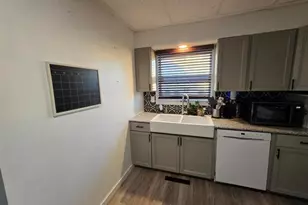 1431 Spruce St, Quincy, IL 62301 - Photo 12