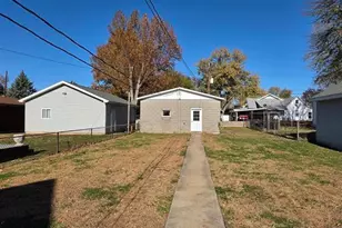 1431 Spruce St, Quincy, IL 62301 - Photo 30