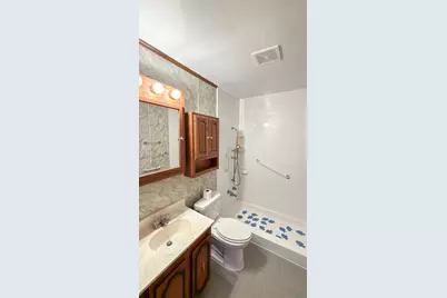 1116 Eastview Drive, Paxton, IL 60957 - Photo 12