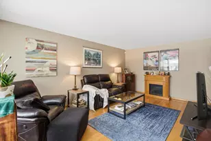 5363 N Mont Clare Ave, Chicago, IL 60656 - Photo 2