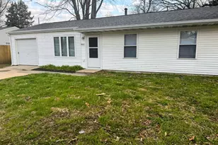 2612 W Kirby Ave, Champaign, IL 61821 - Photo 2