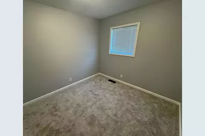 1516 N Mattis Avenue, Champaign, IL 61821 - Photo 16