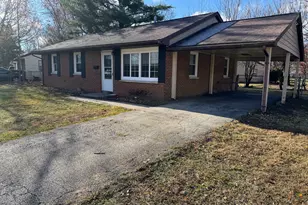 1315 Williamsburg Dr, Champaign, IL 61821 - Photo 2