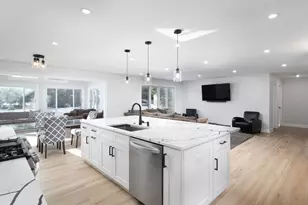 1310 Wintergreen Terrace, Batavia, IL 60510 - Photo 4