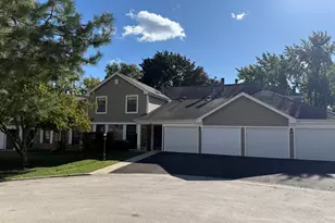 70 Margate Ct, Schaumburg, IL 60193 - Photo 2